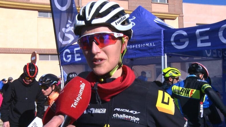 Elena Lloret vencedora femenina de la 28 MTB San Antón Jumilla