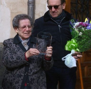 Emotivo homenaje a la vecina Ana Soriano Olivares