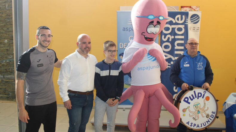 El pulpo 'Pulpinide' es la mascota del Club